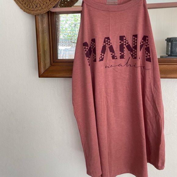 HAE HAWAII Cute Tribal Print Wahine Logo Tank Top - Picture 2 of 4